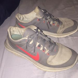 Grey Nike tennis shoes!